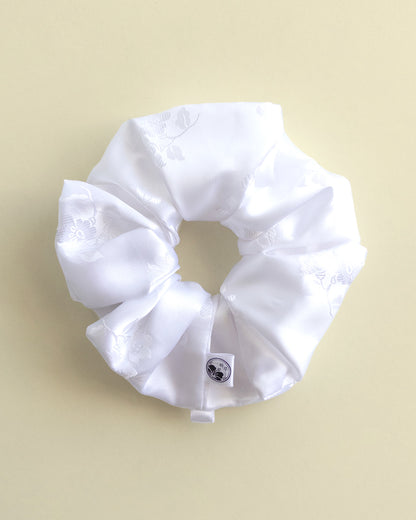 White hanbok scrunchie