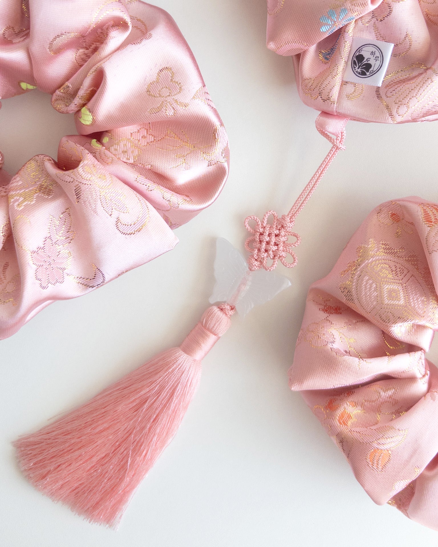 Nabi Norigae with Hanbok Scrunchie
