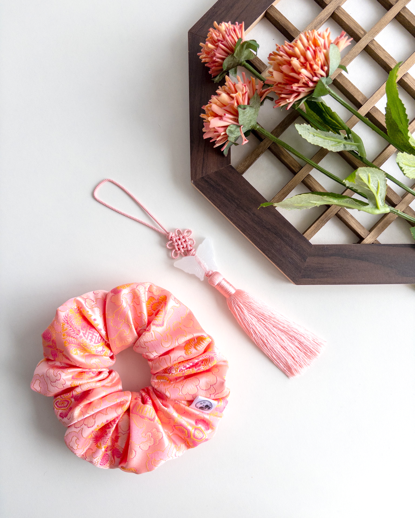 Kkot-gureum(Flower Clouds) Hanbok Scrunchie